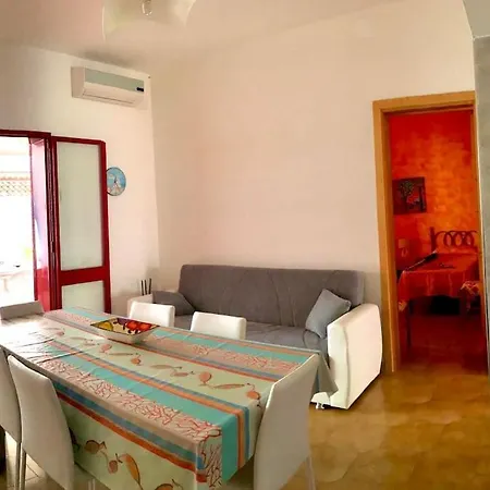 Holiday home Casa Eos - Piano Terra Fronte Mare *
