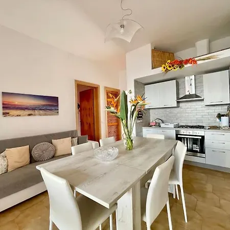 Holiday home Casa Eos - Piano Terra Fronte Mare Marina Di Pescoluse